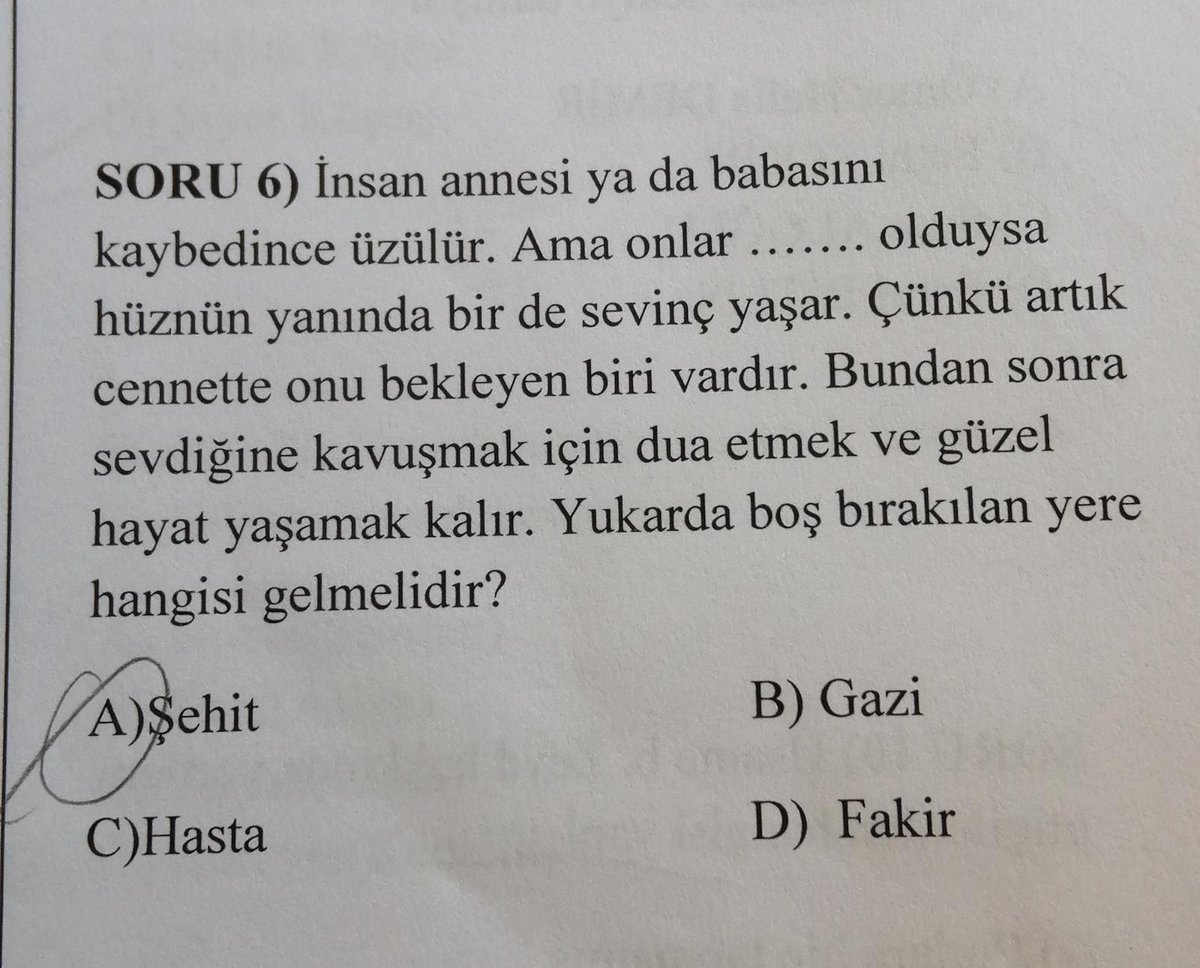 dilanizol's tweet photo. Bu gün en küçük kız kardeşimin (9 yaşında) sınavda çözdüğü soru. Bir çocuk daha nasıl ölümün tokadını tekrar tekrar yiyebilirin bir özeti. Yüreğimizi tekrar tekrar yakanlardan #ADALET bunun hesabını sormalı.
***
#SiverektekiKatliamınPeşindeyiz #SiverekteKatliamVar #Siverek https://t.co/J7Zt9llvoU