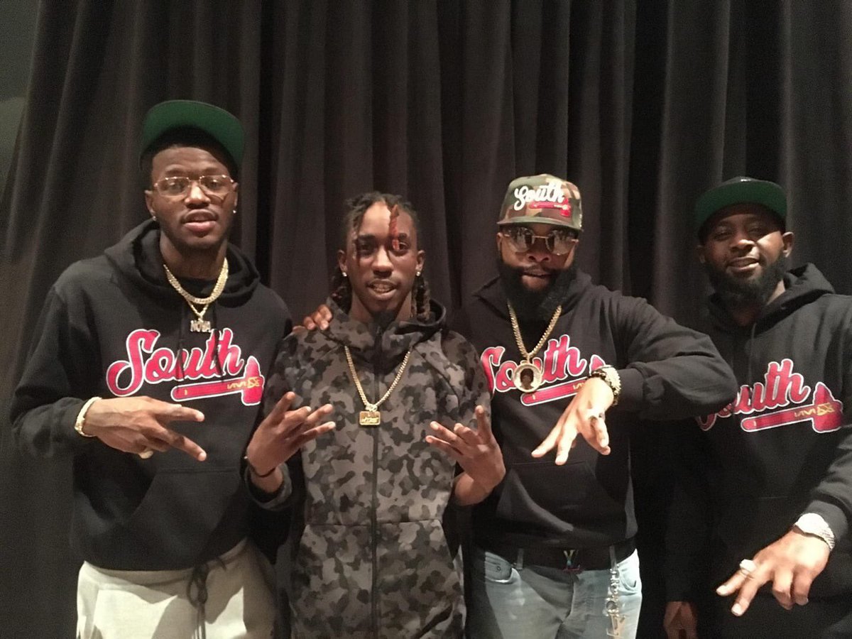 KBLeaninMusic's tweet photo. Ayo @85SouthShow Tell me if yโall heard my music yet ๐ถ #KBLeanin
https://t.co/wb22OzYyWh BTW Good โฝ๏ธ On Deck https://t.co/6PpjIzdw4P