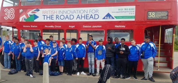 Young rugby players rewarded with Christmas trip to a Premiership game ift.tt/35C8WCw