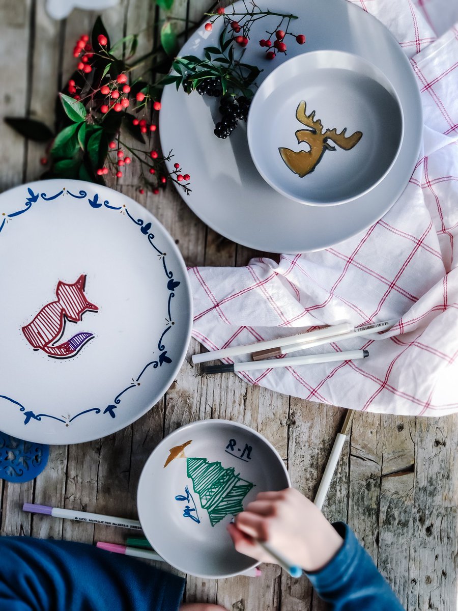 kidsanchic's tweet photo. https://t.co/jarW3BNm2F 
✨DECORA TU VAJILLA CON ROTULADORES ✨  .
Nos unimos al equipo de @IKEASpain y @deverdadtienes3 para traeros unas ideas generales para hacer en Navidad con los niños y regalar con cabeza !! #embajadorIkea #IKEA #kidsandchic #Navidad #ikehack #ikeatoday https://t.co/BSOaFZCPZ2