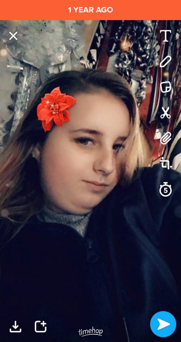 baileybarnes_02's tweet image. #snapchatfilters #feelinglikeneedingsunglasses #feelinglikealittlebear #feelinglikeaflower #feelinglikewearingacap