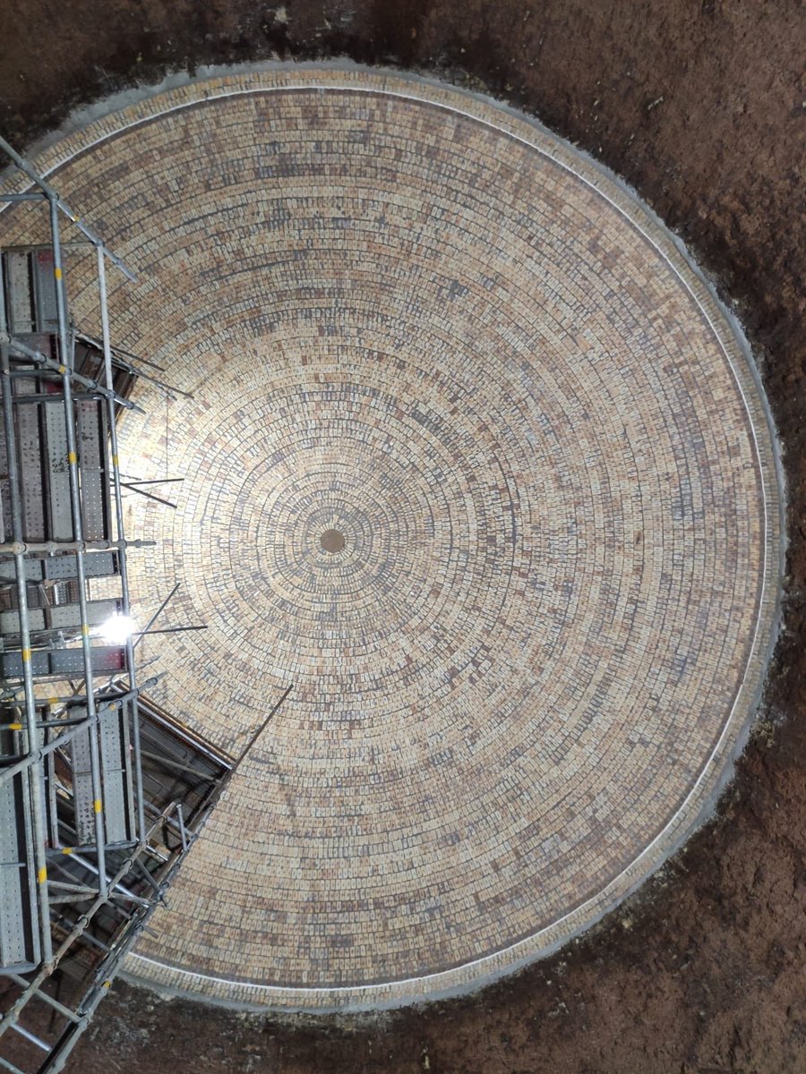 ref_solutions's tweet image. Zinc roaster refractory dome constructed in 28 days. Diameter 16.7m