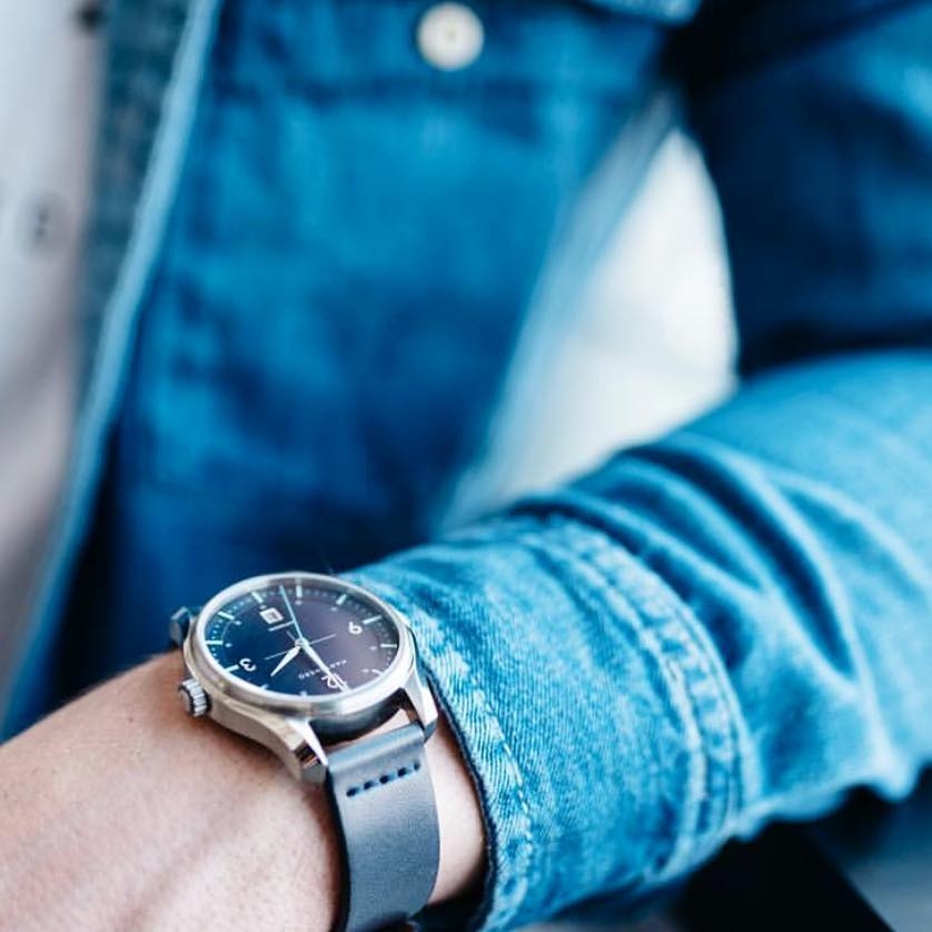 shopconsortium's tweet photo. What’s wrong with a little color coordination? With Consortium you are able to customize your own @martenero watch by choosing whichever dial or leather strap best suits your looks.
📷: @cnsdrforhim
#martenero #watches #watchoftheday #bespoke #accessories #customized #nyc https://t.co/M3ukyFYWUI