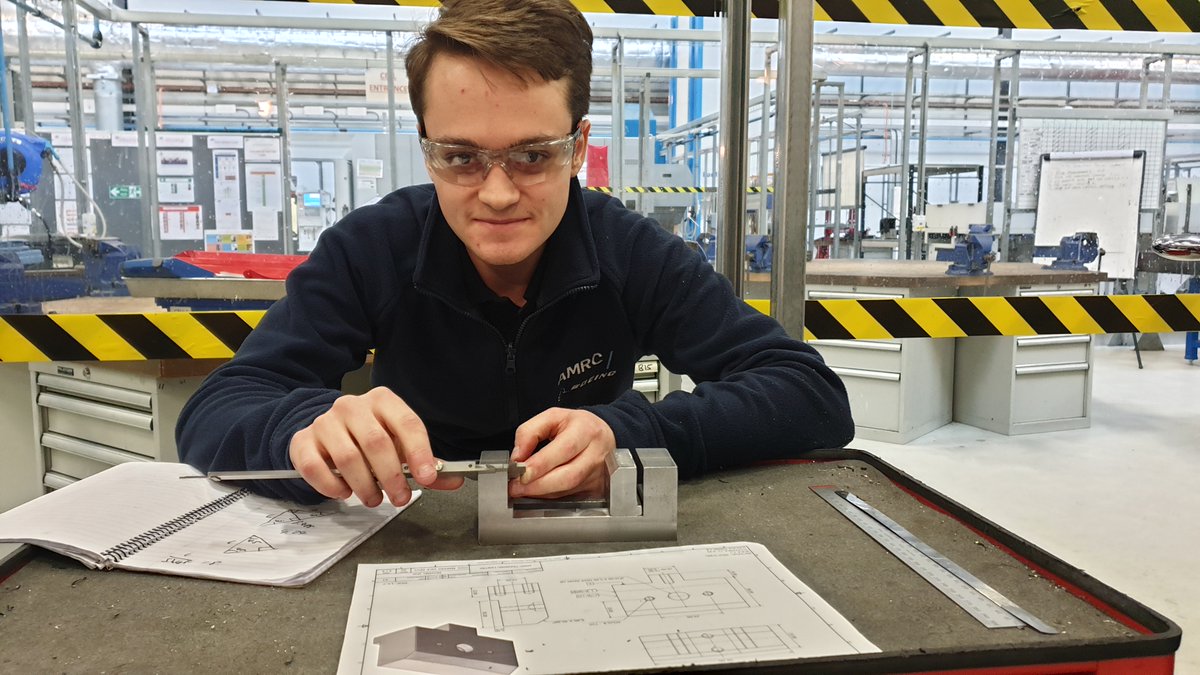 sheffieldreddit's tweet photo. RT TheAMRC "RT IMTSchicago: Building a vice and tackling presentation skills. See what #IMTSapprentice Sean has been up to: https://t.co/5mEkdSf0lp TheAMRC sheffielduni #apprenticeship #apprenticeshipworks #mfg #manufacturing #STEM #STEMeducation #CNC #… https://t.co/VO2yq2Mfx9"