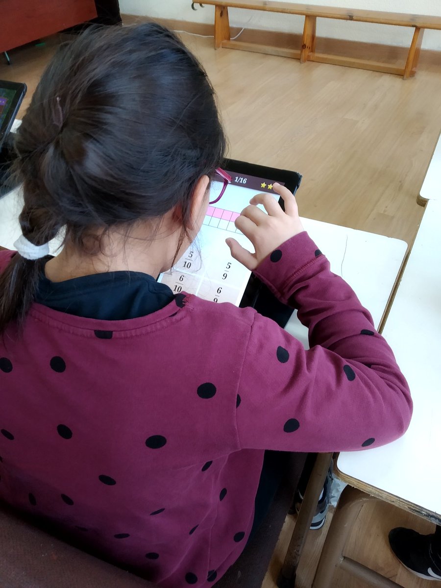 educacyl's tweet photo. En @CRASanPelayo: Últimos días del trimestre aprovechamos para repasar lo aprendido hasta ahora con #elreydelasmatemáticas ✖️➖➕➗ @cfiebenavente #escuelapública #escuelarural #CentrosEducacyl https://t.co/JTGTAISqDh