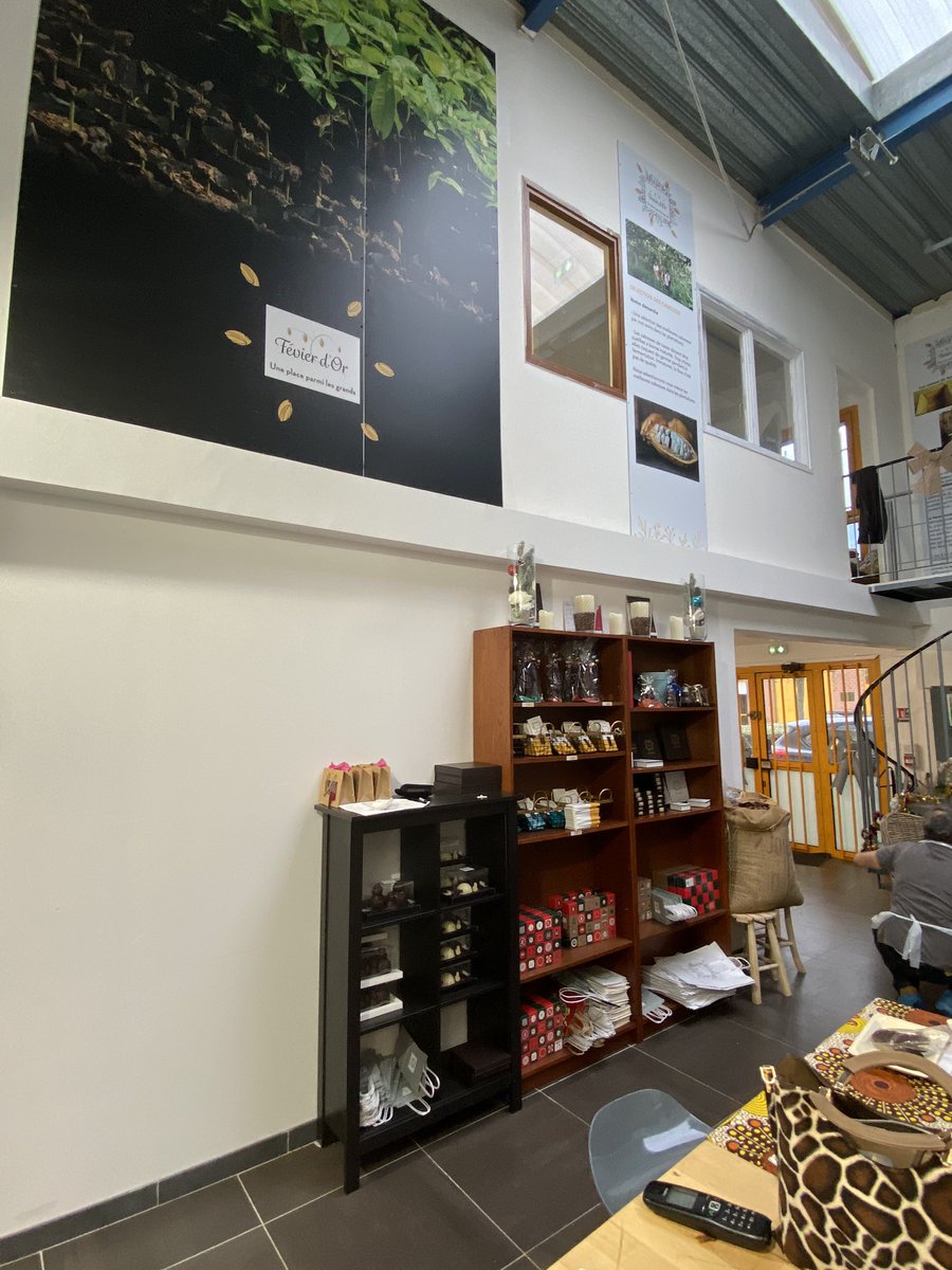 PKuchly57's tweet photo. Intéressante visite @FevierOr importateur fève cacao bio et chocolatier #madein95 avec mes amis #JoelBoilleaut et #CharlesZnaty fondateur du groupe #PierreHermé...

@CCI_95 @CCI_Paris_IdF @CEEVO95 https://t.co/flWTuzZBlH