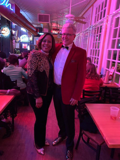 KamaraAntonia's tweet photo. T’is the season to be jolly and we had a jolly good time at our holiday party 🎉 8550 celebrates with style. @BMO_MET @staceyjsharp1 @BrianConwayTHD @JoeZuniga1 https://t.co/6co0sOJpXt
