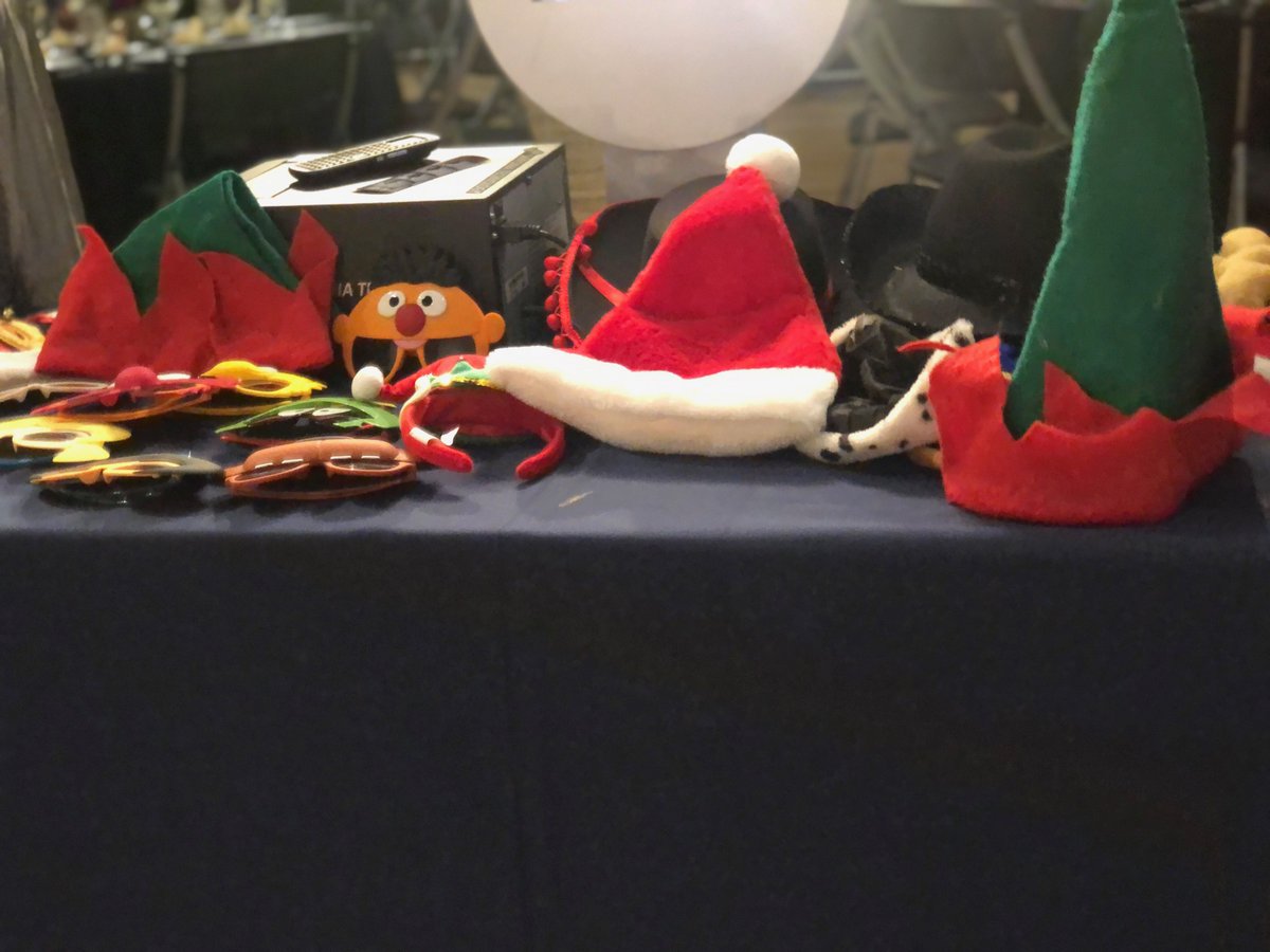 Clementine_PB's tweet photo. 12.07.19 Graystone Mortgage Holiday Party 

Oh what fun it is to hangout with Graystone Mortgage! Thank you for letting us provide your holiday photo booth! ❄️

Venue: @slcandgallivanevents 
#TisTheSeason #Holiday  #Holidays #HolidayParty #HolidaySeason #GraystoneMortgage https://t.co/tUkcMUrbOR