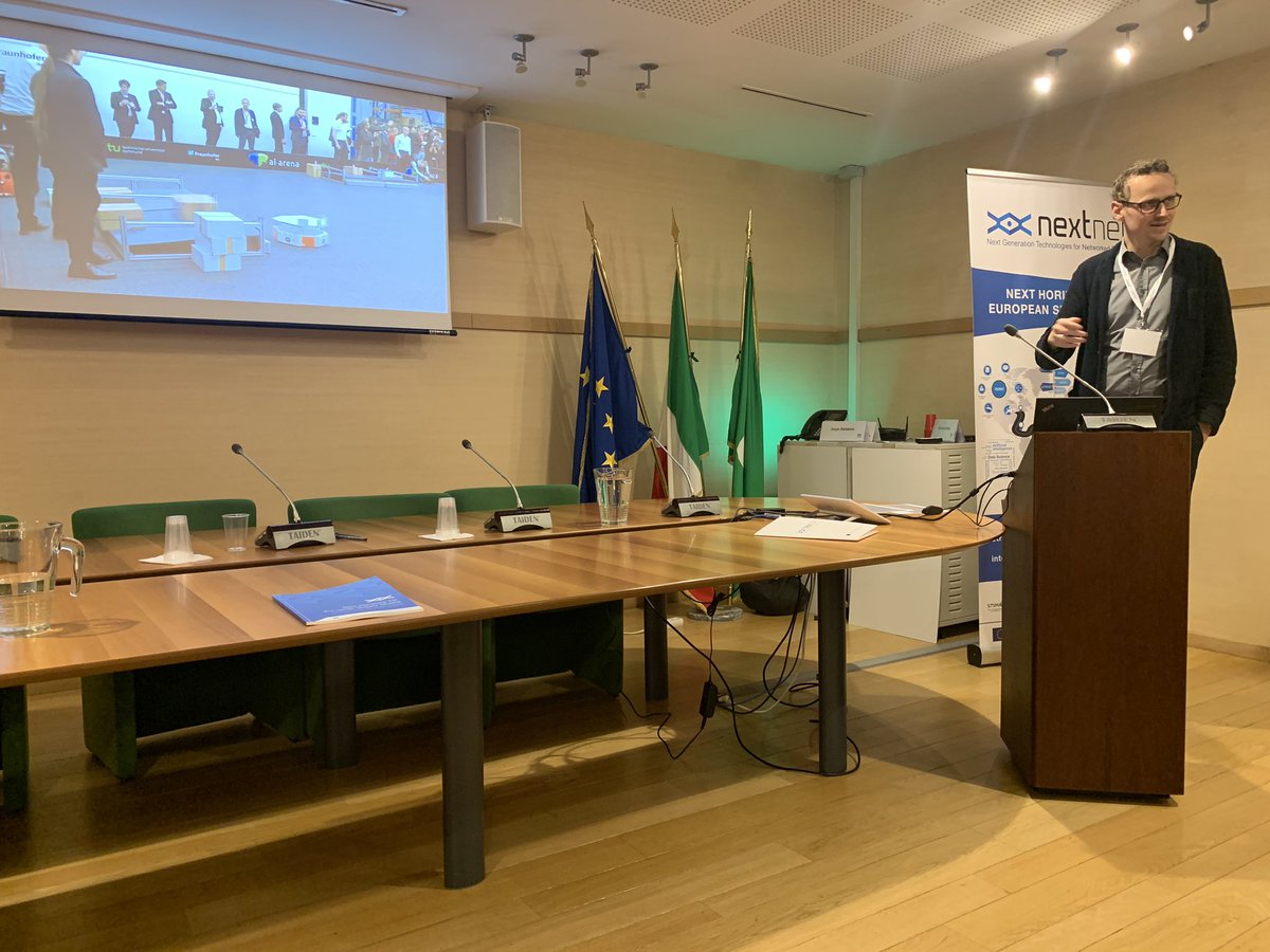 Last but not least, Andreas Nettsträter  @FraunhoferIML shares interesting insights on Biointelligent #SupplyChain. A good way to finish the final event of <a href="/NextNetEU/">NextNet</a>!