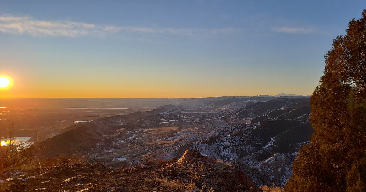 BFish100's tweet photo. Always a beautiful morning on #mtmorrison
#trailrunning #getoutside #sunrise #coloRADo #livingthedream https://t.co/vwx8gIVNoG