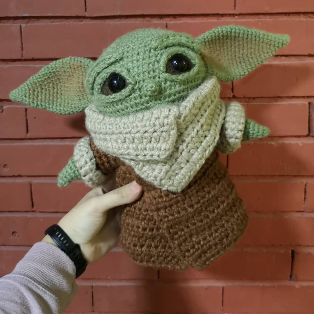 salvadorgarciia's tweet photo. Ya terminé mi #BabyYoda 💚
Hago muchos muñecos tejidos, pueden verlos en mi insta: @crocheteandoamis
#TheMandalorian #StarWars https://t.co/oahEmcnvbC