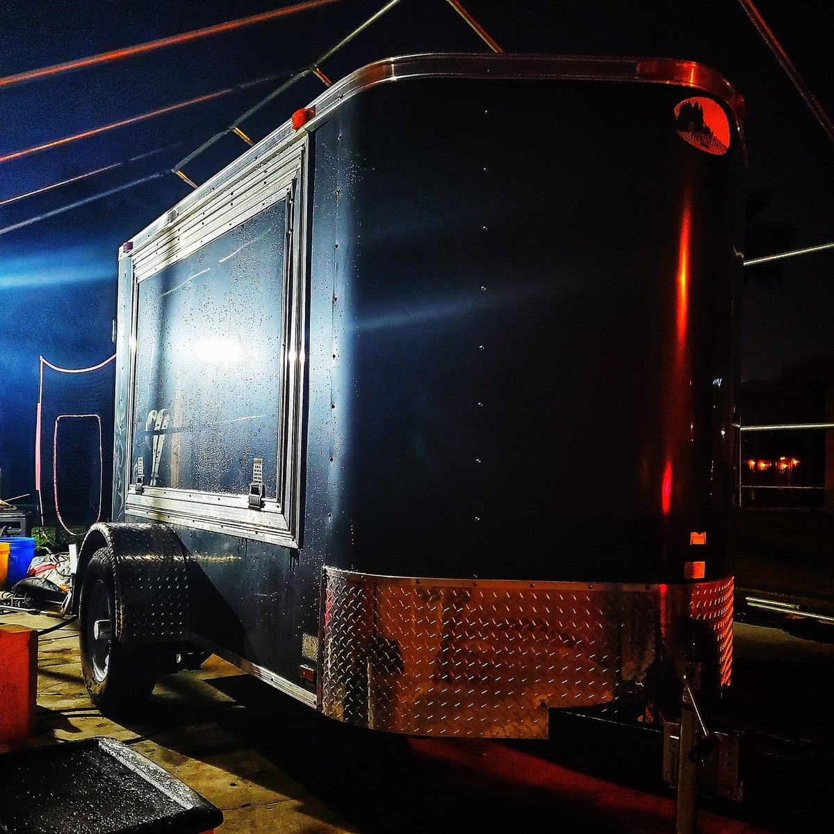 Jblaze305's tweet photo. Last year this time, I was fired from my last radio gig. Today we purchased our first small trailer to expand the taco bizzness.. it's all God timing. Cant wait to feed some homeless in this thing.Theres a bigger vision than food here. #donmanuelstacos #tacotruth #tacoporcambio https://t.co/YXFy8WwOtb