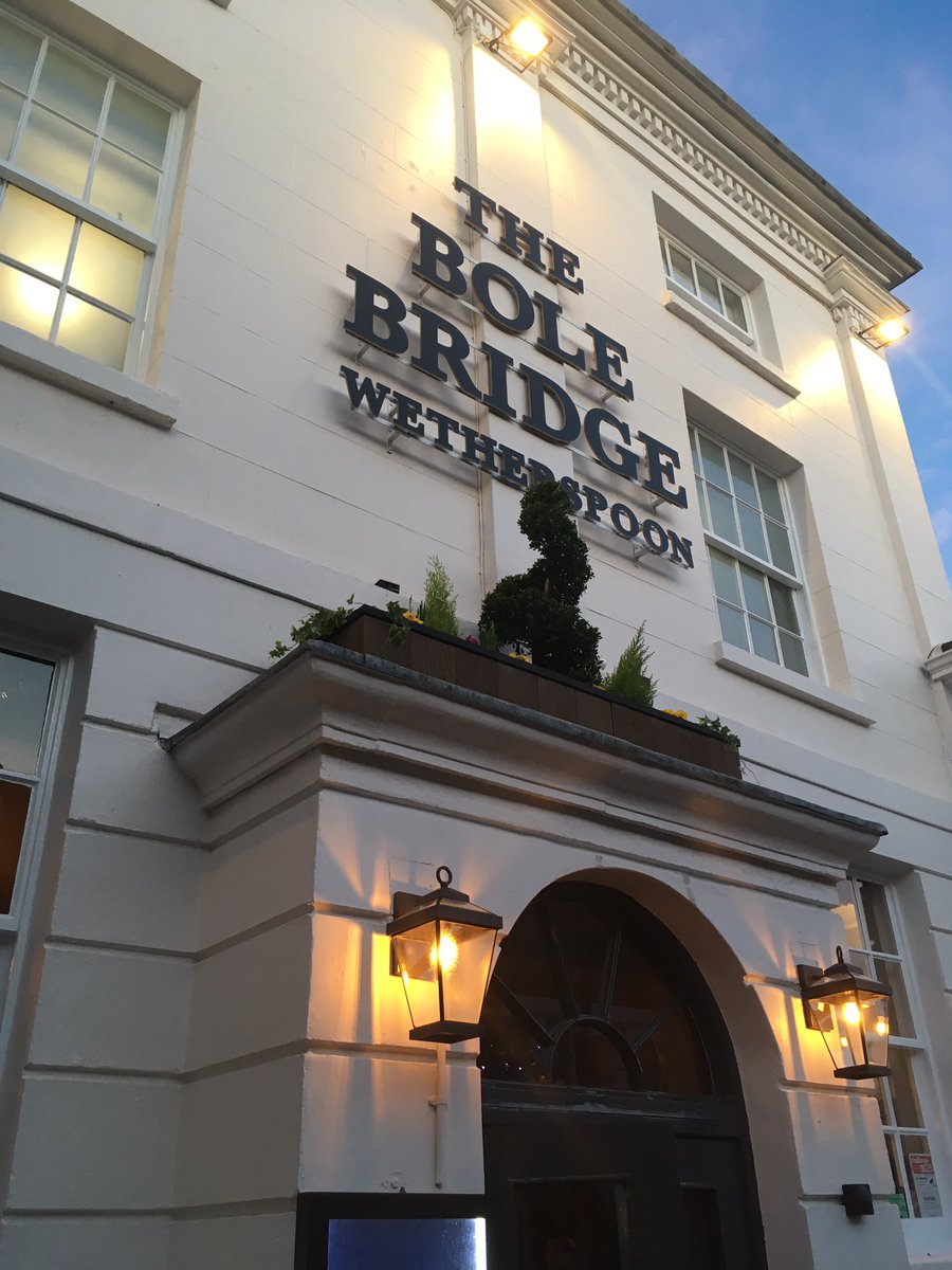 TamworthMayor's tweet photo. It’s always good to see investment in our town. Today I popped into the refurbished Bolebridge pub in Bolebridge Street. Weatherspoons  have spent over £1.2 million extending and refreshing this great pub. Today it officially opened! It’s amazing. You must visit. #amazingtamworth https://t.co/G5MwwLhQxl