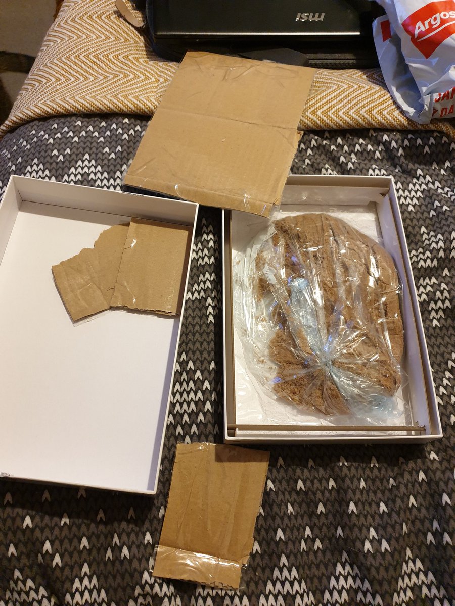 squibski's tweet photo. Currently on the phone with @Argos_Online customer support. Bought a tablet today. Got delivered....well...a bag of sand was. Completely mortified. https://t.co/MBAUYXa9l4