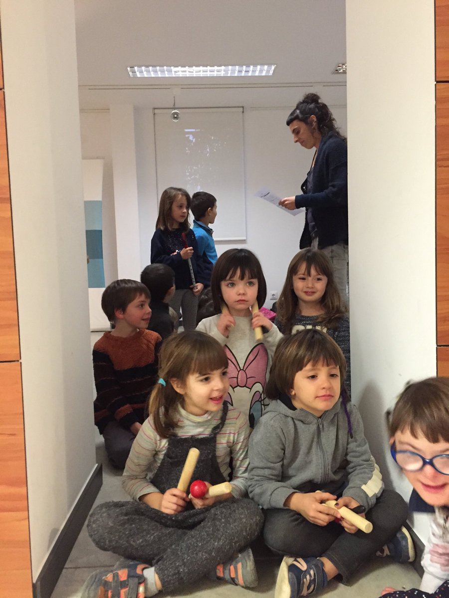 emmfaristol's tweet photo. A punt per començar el segon dia d’audicions!
#cicledeconcerts #musicaa #audicions #enstoquemasobre
@ajesquirol @RodadeTer @Museu_Esquerda https://t.co/TBFYyekUFl