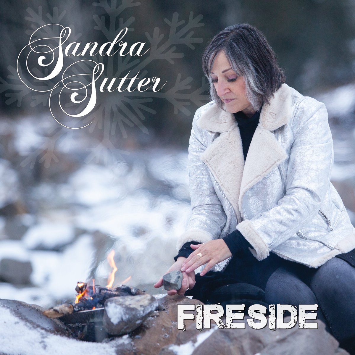 Sandra_L_Sutter's tweet photo. It’s here in time for Christmas 🎄. 2 new singles! Check out Burn in Me here https://t.co/Wuvt8jeY29 #Indigenous #singersongwriter #clusterstars #cometogether #Fireside https://t.co/vAXED3VTWf