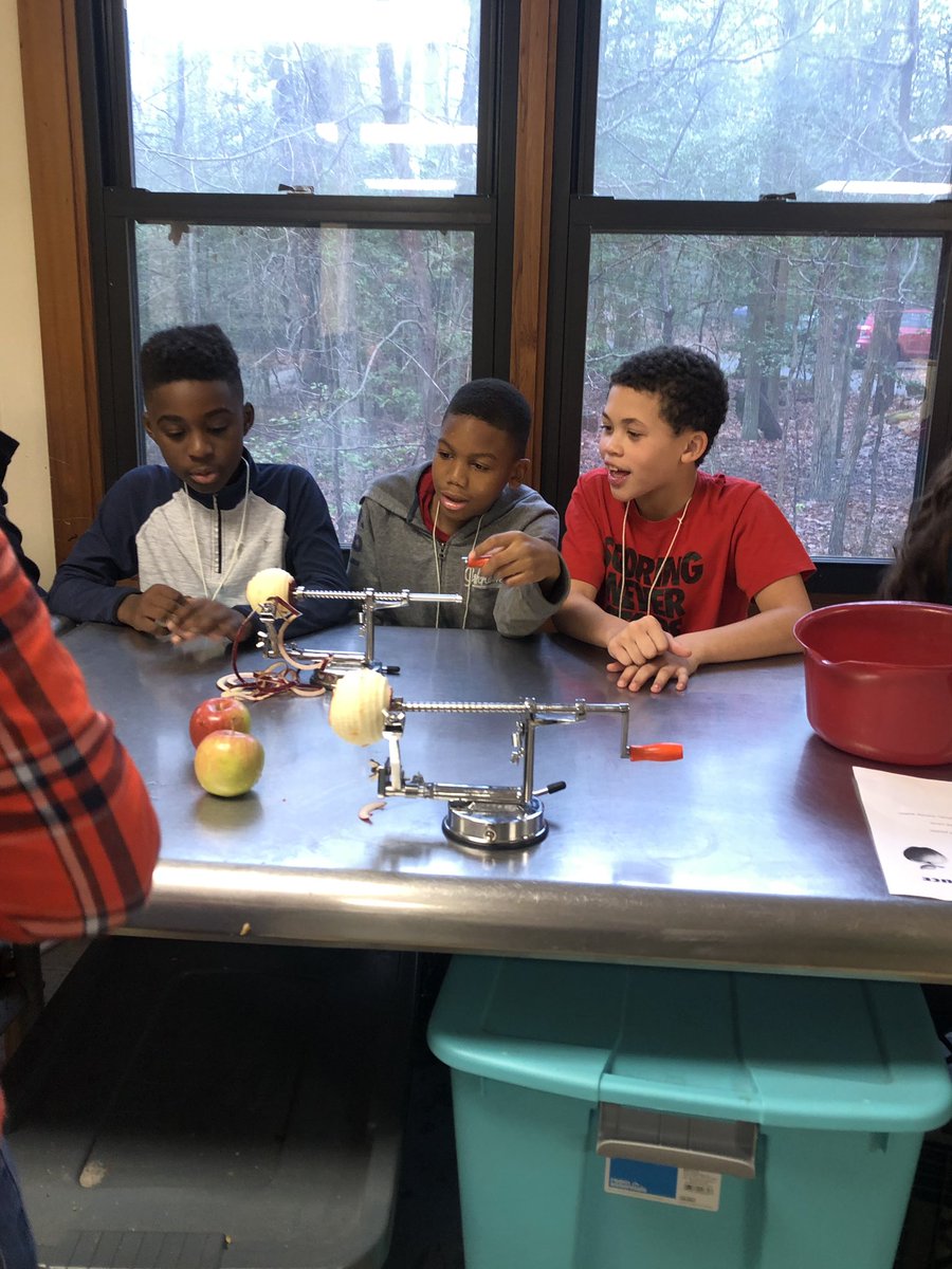 Today’s applesauce makers come from Mrs. Epperson and Ms. Murphy’s homerooms!