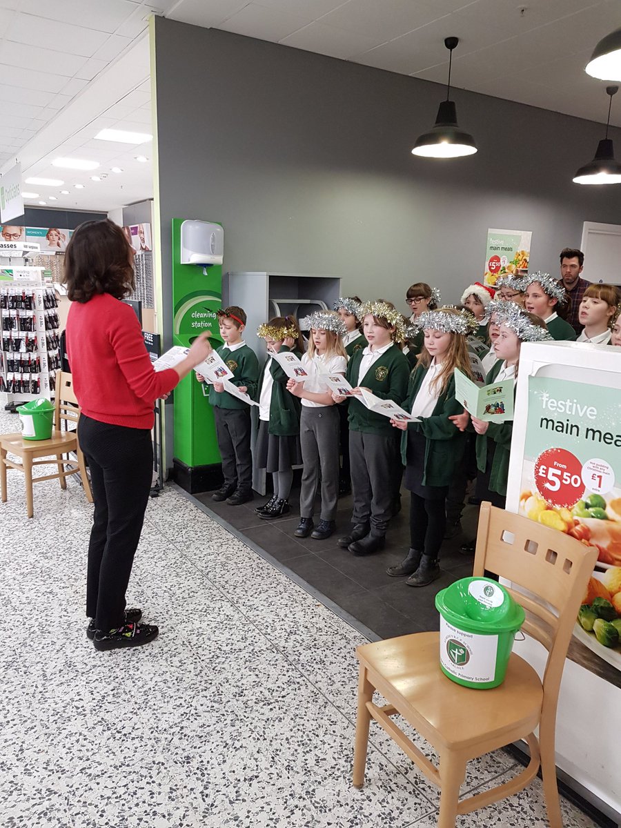 BlackfordCE's tweet photo. Lovely to listen to St Bede's singing #joyous https://t.co/30vfKZdrNY