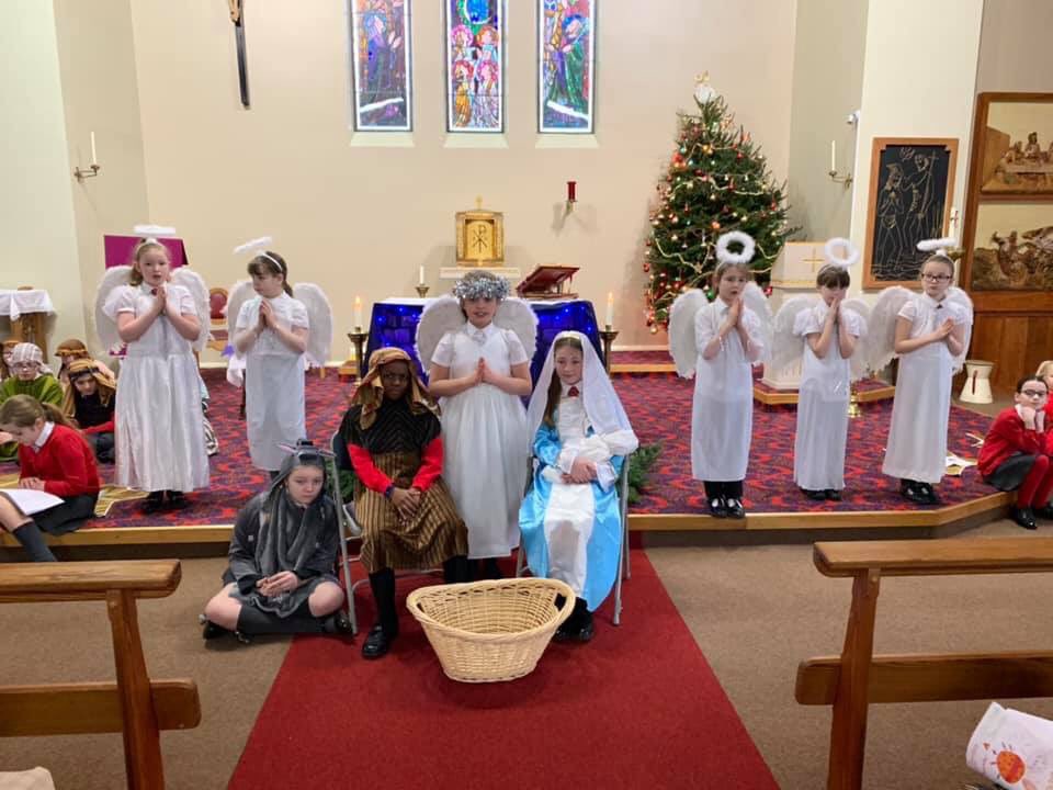 GbnAllSaints's tweet photo. Christingle 2019 https://t.co/tlMvEcjH3g