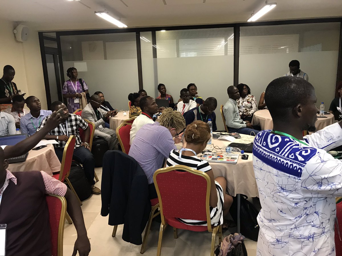 #CAFDO2019 <a href="/innoce_diblo/">Innoce Diblo</a> présente le gestionnaire de tâche #taskingManager pour le #mapathon de demain avec <a href="/EmmanuelBama/">Emmanuel BAMA</a> <a href="/Honorable_Nath/">Nathalie SIDIBE🇲🇱❤✊💪</a> <a href="/falher3/">fatima alher</a> <a href="/cafdo_officiel/">CAFDO</a> cc <a href="/OSM_BF/">OSM_Burkina</a>