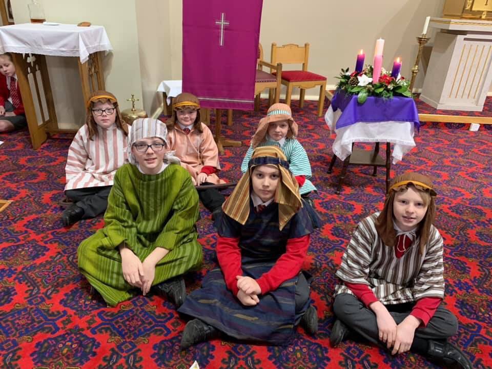GbnAllSaints's tweet photo. Christingle 2019 https://t.co/ghbiCsE8Cj