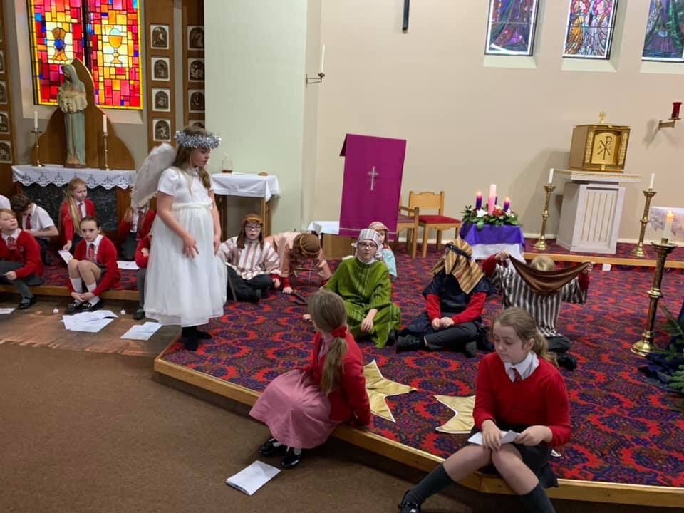 GbnAllSaints's tweet photo. Christingle 2019 https://t.co/FQ77EO9xgc
