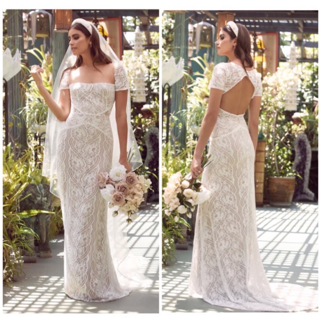 ✨In store now✨
Yvie
Treat yourself to a perfectly polished column of stretch Greta Lace. We've added daring back details to complete this classically modern look. Colours Ivory-Tawny
Message on 07366981569
Email bodaboutiquebridal@gmail.com