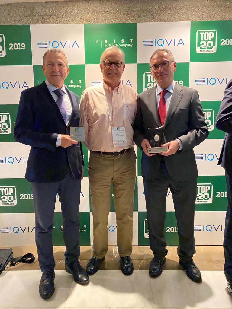GVAsalualicante's tweet photo. @GVAsalualicante logra,por 2º año consecutivo, #PremiosTop20 a #Gestión Hospitalaria Global, en categoría Grandes Hospitales de Referencia Regional y Nac. También nominado en categoría de mejor “Área del Corazón". 
¡Gracias a los trabajadores x demostrar su excelencia! #20TOP20 https://t.co/fDd7YM30te