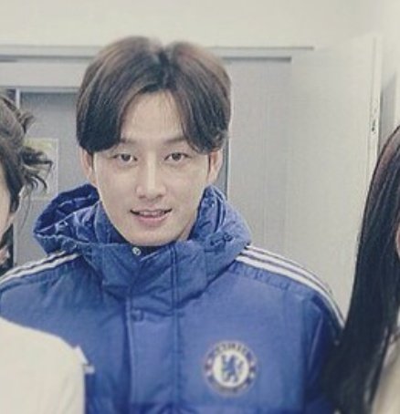 LQ_LHW's tweet photo. 저화질의 이혀눅 변하지 않는 미소 4단계 버전 https://t.co/WLZPbyKBEn