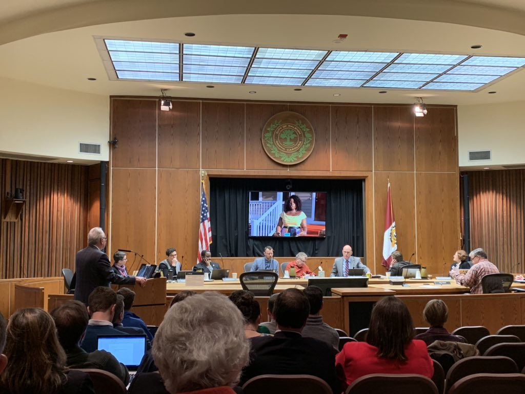 It’s a full house at <a href="/RaleighGov/">City of Raleigh</a>’s work session on affordable housing. Excited to hear from @MayorSchewel and lessons from Durham! #ralpol