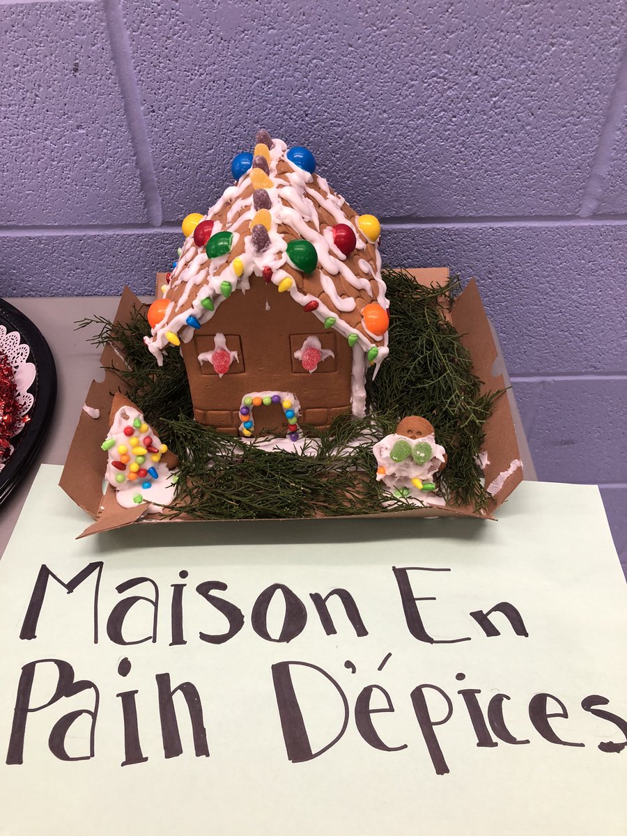 wdhs_sc's tweet photo. Homeroom Gingerbread Competition @wdhswolfie #nailedit https://t.co/IWfjT2XPlS