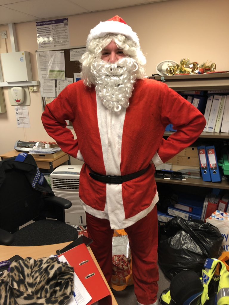 tomstosoup's tweet photo. Connecting sharing learning supporting.....the star certainly shone over Smithy Court yesterday a wonderful afternoon of giving to make it a Brighter Day! https://t.co/9GmirgYgEG
