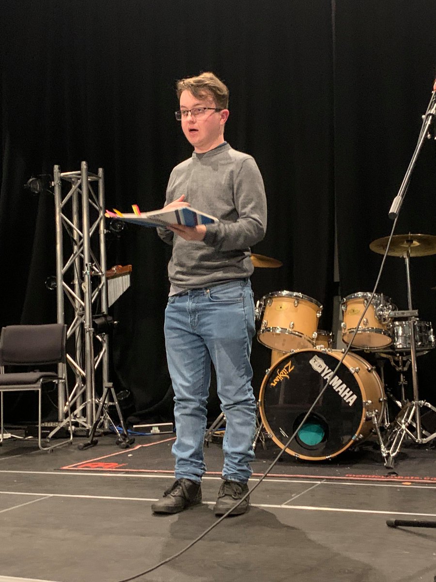 readablezine's tweet image. Our Live Lit Curated Poetry Evening was a roaring success with a fantastic line up of performers! Thank you to everyone that performed or came to watch! Hope you had as much fun as we did :D 3/3