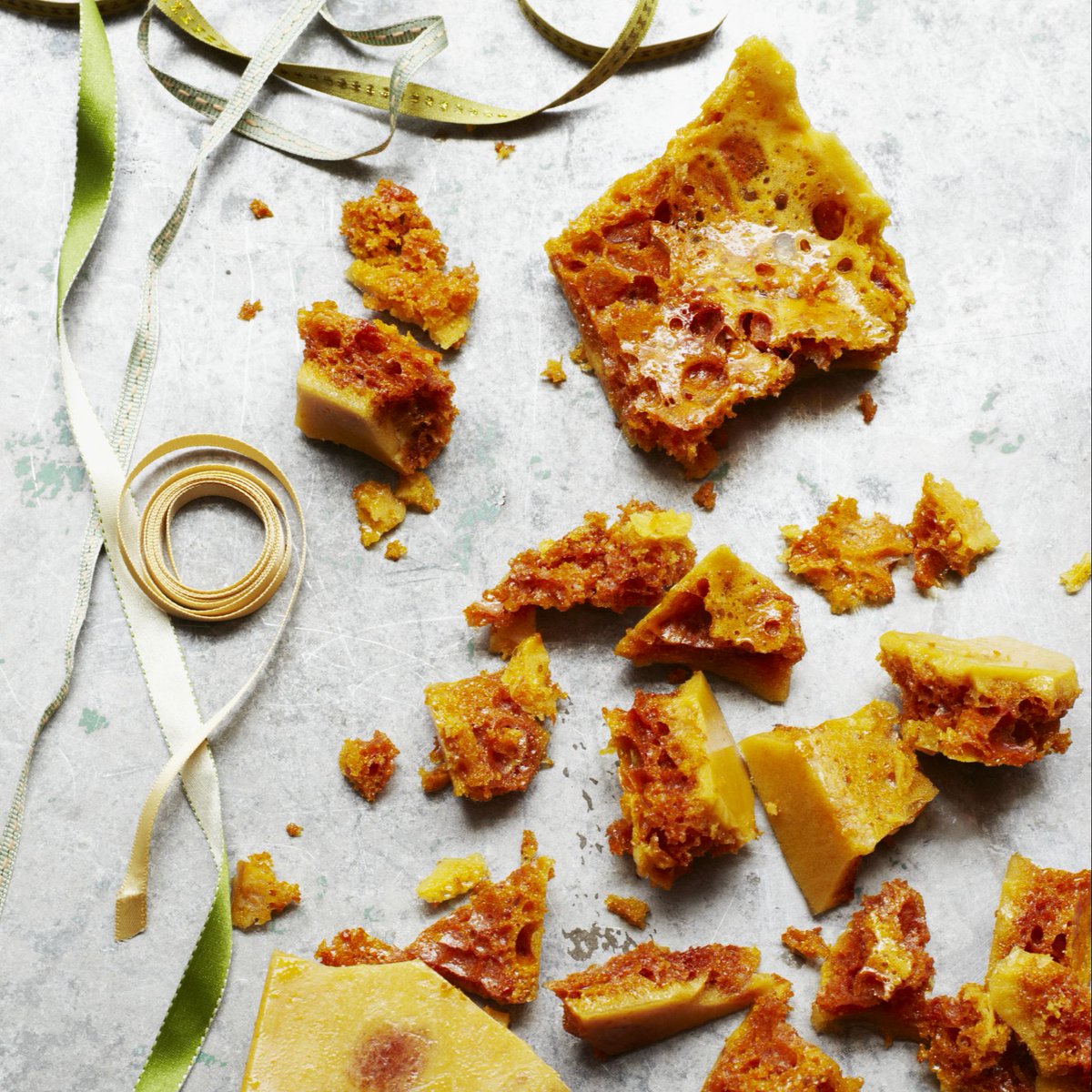 Lyle's Golden Syrup tweet media