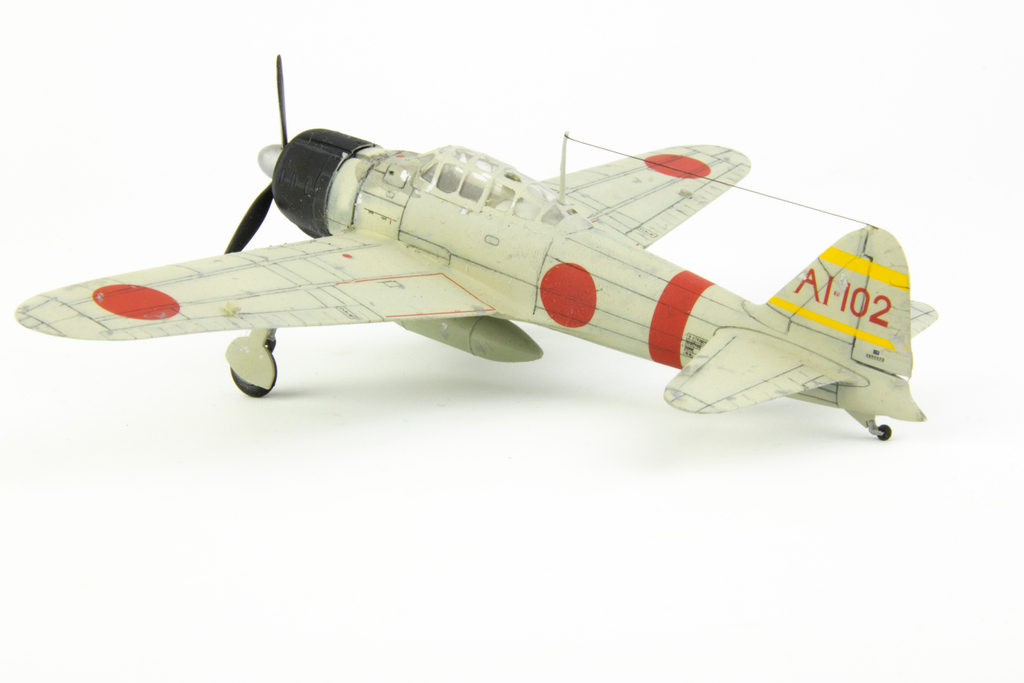 SnorresMayhem's tweet photo. A pretty old build. but it still looks ok.. This is the 1/72 Airfix Zero from the Dogfight Double (the one with the P-40) @migjimenez @ammomig @alcladofficial @scalemodelworld @modelkits_insta
More pics at: https://t.co/KhvL5rTWt5 https://t.co/33uRCHaH2C