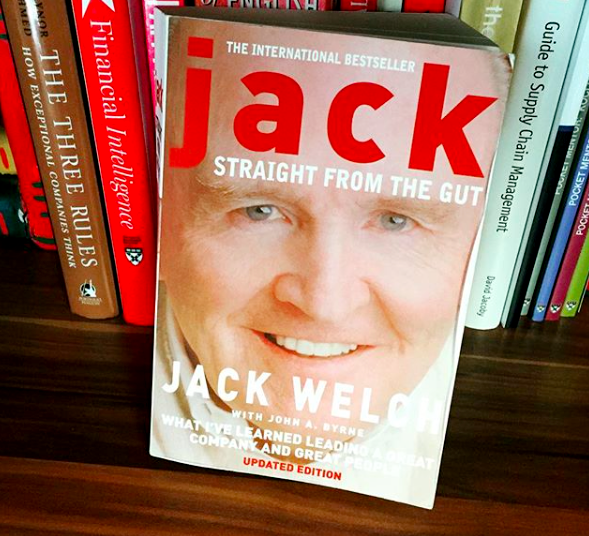 GuidanceProgram's tweet image. &quot;Only satisfied customers can give people job security. Not companies.”

Jack: Straight from the Gut, by Jack Welch

Recommended by @WarrenBuffett , Chairman &amp;amp; CEO of @BHHSRealEstate 

#Startup #StartupGuidance #StartupProgram  #StartupBooks