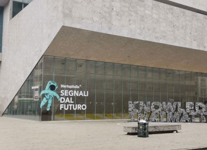 Le Top 100! Le migliori startup italiane del 2019 secondo noi
startupitalia.eu/119441-2019121…
#Startupitalia #EconomiaDigitale <a href="/Distefanoale90/">Alessandro Di Stefano</a>