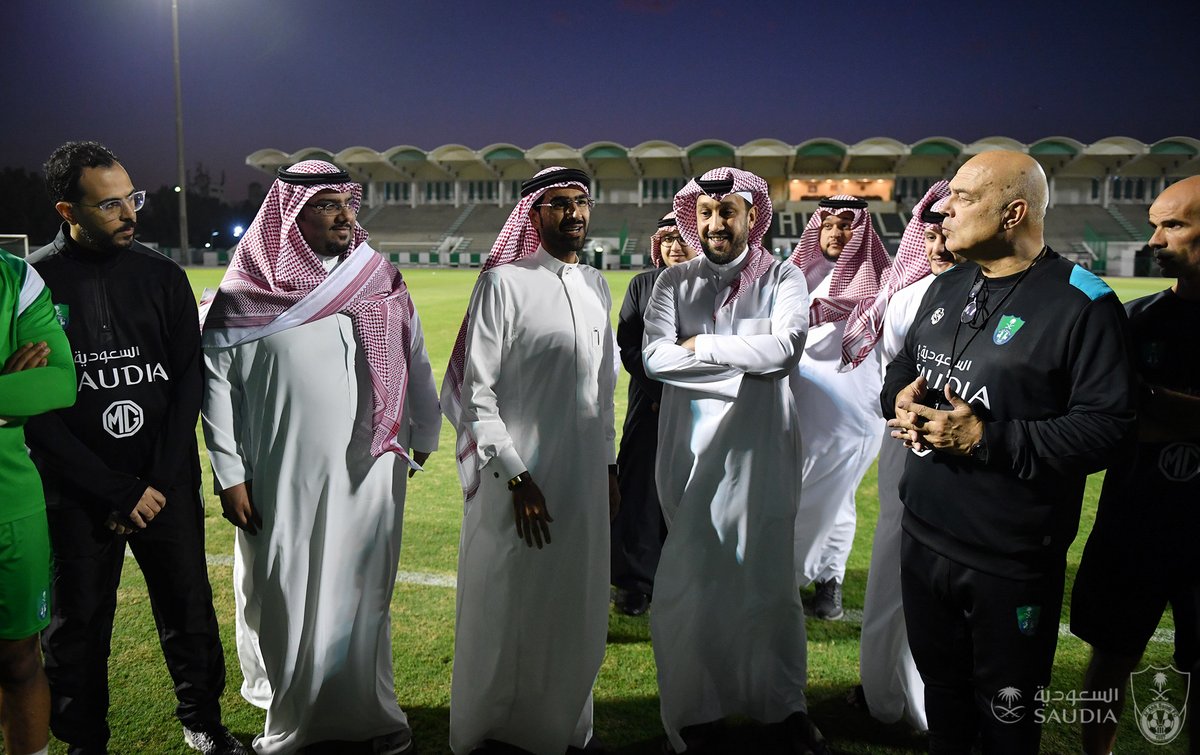 عاشق الاهلي الملكي Alharbi12213 Twitter