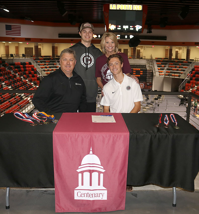 lpisd's tweet photo. Congrats to La Porte H.S. senior tennis player Cole Reed, who has committed to become a Centenary College Gent! @GoCentenary @AthleticsLpisd #LPNation https://t.co/xZKa5jvUmg