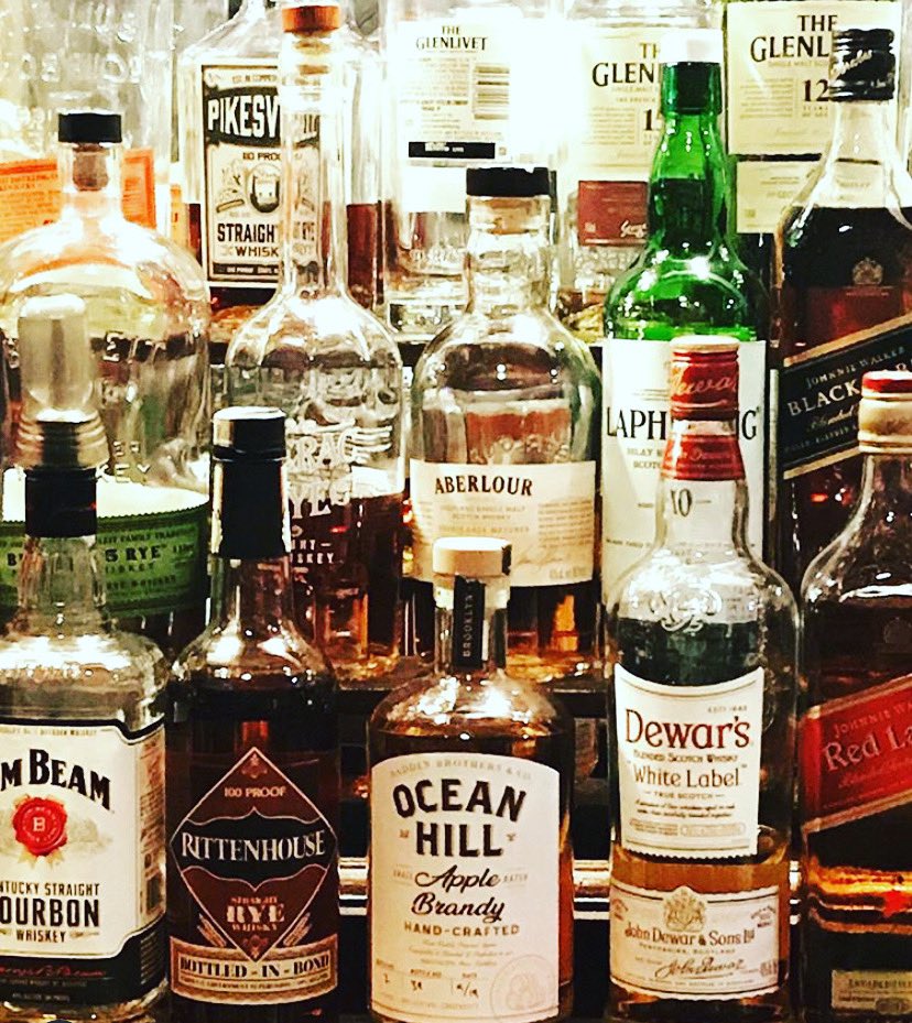 ShillTavern's tweet photo. Ocean Hill Apple Brandy looking right at you! 👀 🍎 #igers #tuesday #tuesdaymotivation #yum #booze #happyhour #friends #foodstagram #drinkstagram #tasty #beer #cocktails #wine #draft #drinks #bartender #instagood #nightlife #applejuice #apple #shillelagh #newyork #queens ☘️🍻. https://t.co/0ZHz6rx3Ow