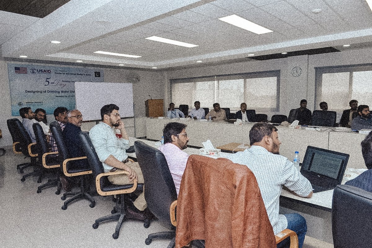 uWaterCenter's tweet photo. Dr Ali Sharbat instructed a five day course at @muetpk #USPCASW to design and analyze a water distribution system and introduce fluid properties and mechanics of water. #UofUWater https://t.co/AEFZvYosU2