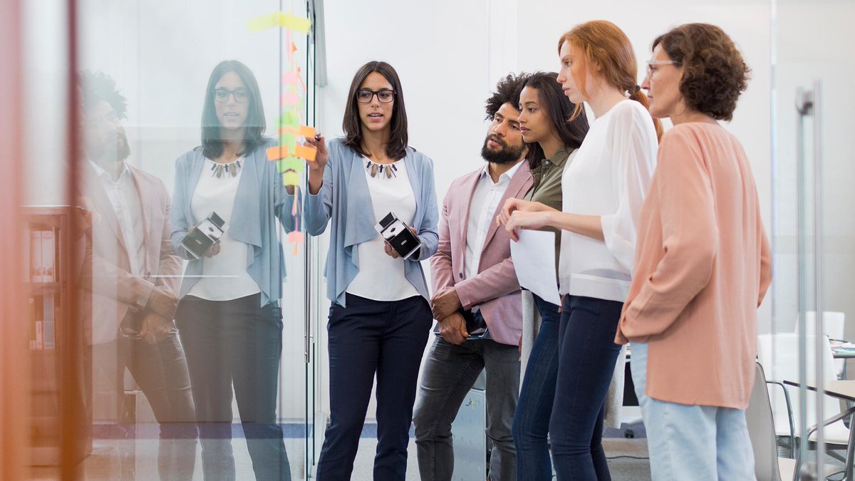 Khoros's tweet photo. There are customer service metrics that brands from every industry can use to improve their customer support, not just social. Discover how Khoros Care provides these metrics in real-time: https://t.co/t8I6YWGkvk https://t.co/IZ12jj3eRK