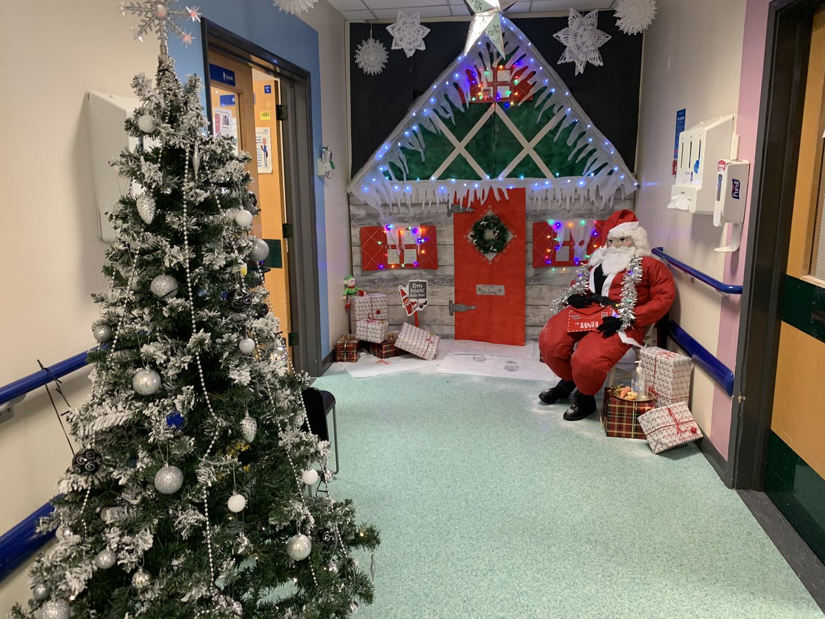 _Bex76's tweet photo. Beautiful😘 well-done clare and our amazing patients. https://t.co/6bzODRbttr