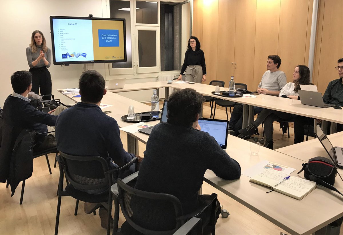 MutuaEnginyers's tweet photo. Hoy Míriam Redón @mirrefa, responsable de comunicación interna, y Lara Gonzálvez, responsable de comunicación de La Mutua de los Ingenieros, han liderado la sesión de #InspiritLab del "Plan de comunicación". @GrowAccel @finanzasamedida @MiLegadoDigital #startups https://t.co/RPjp3LOZby
