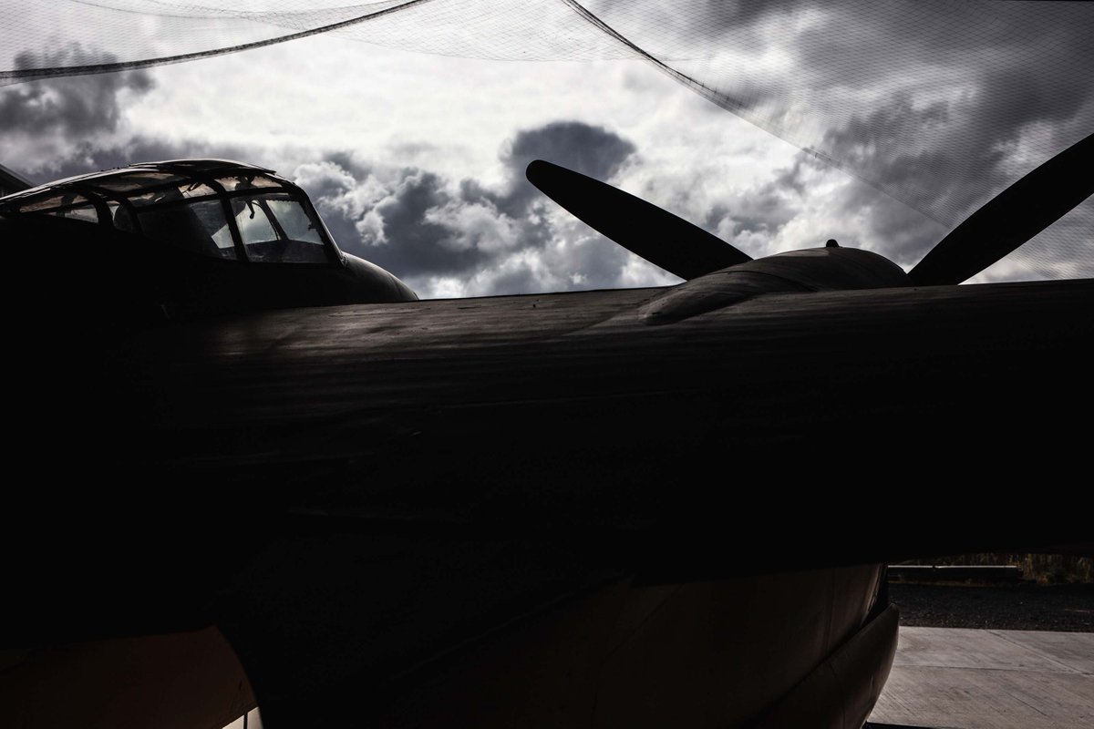 cotedesmontres's tweet photo. #Breitling #Aviator 8 #Mosquito - Un hommage à l’avion emblématique de #Havilland
@Breitling #Aviator8 #deHavilland
https://t.co/2d7hm090Tj https://t.co/rg8yQAnb31