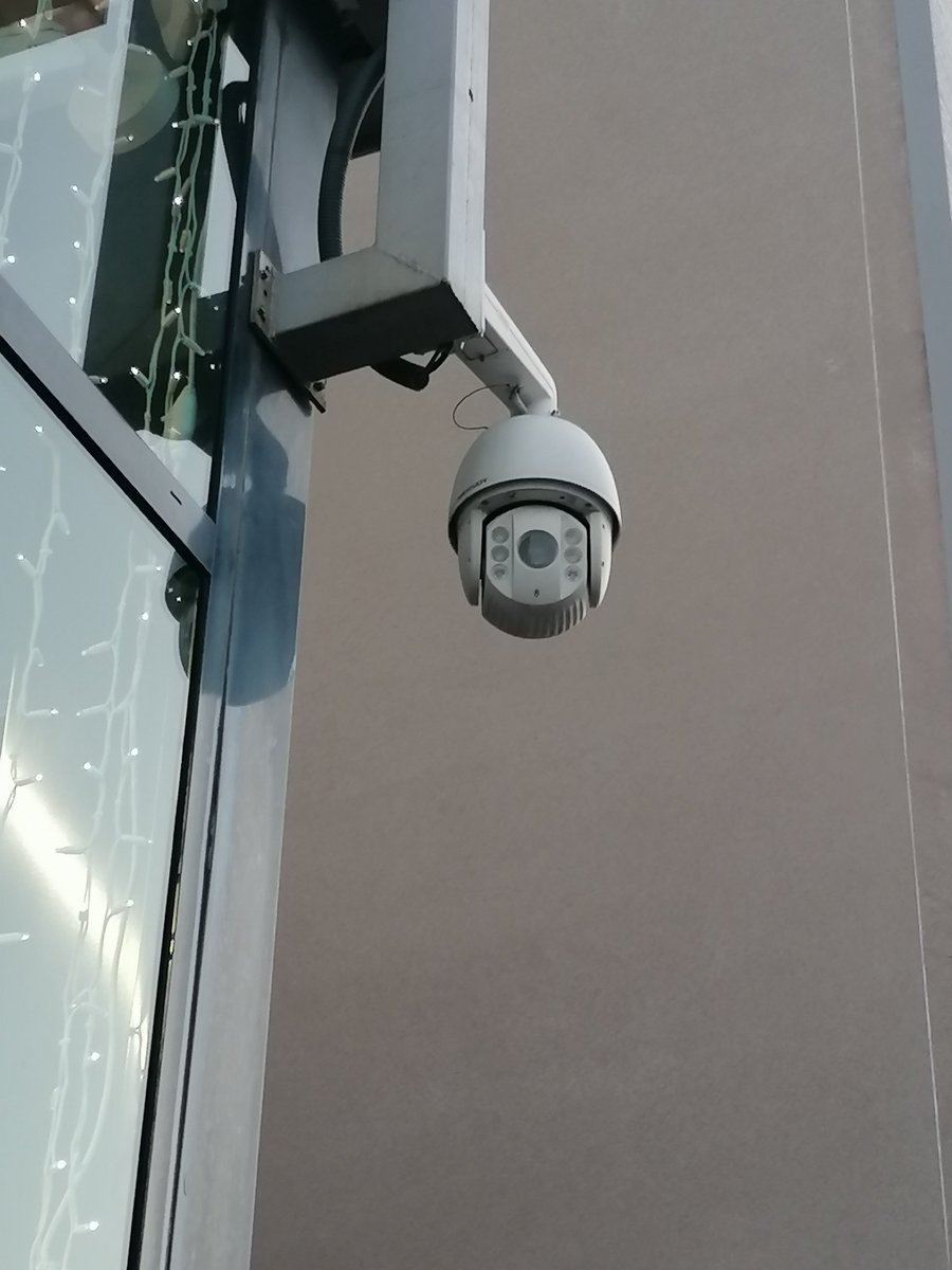 AlexEM34's tweet photo. Est ce que @intermarche œuvre pour la surveillance de la voie publique ? 🤔 N'y aurait il pas une atteinte à la loi informatique et liberté? @CNIL https://t.co/3C0qgfOmek