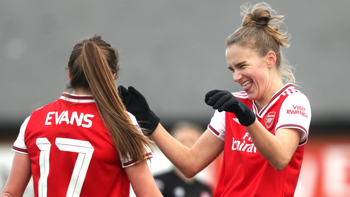Marcosgzl_96's tweet photo. 🗓️Con su enésimo doblete, el pasado domingo ante el Everton, Miedema cierra un 2⃣0⃣1⃣9⃣ impresionante

⚽️ Deja el contador del año en la friolera de 5⃣3⃣ goles con el @ArsenalWFC y las @oranjevrouwen, de la que es máxima goleadora histórica con 6⃣9⃣ https://t.co/1AROuWGwhJ