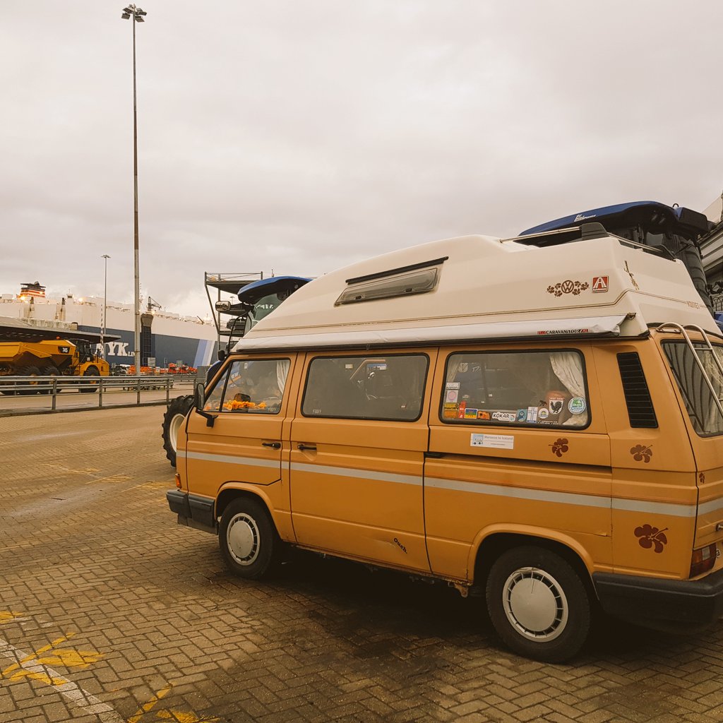Abc5txa's tweet photo. The journey of a 1,000 miles starts with a trip to Southampton docks......and here our van must wait for a few days before going ro ro to Mexico. The next time we see Molly will be in Veracruz.

 #mexicoroadtrip #campervantravels #homeiswhereyouparkit https://t.co/VrPfZdham1