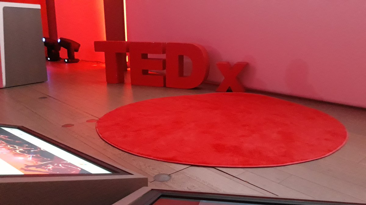 TEDxSaclay's tweet photo. #SharingTEDx C'est parti pour @TEDxIssy 😉
cc @AssyaK5 https://t.co/w5JzSkvrLR