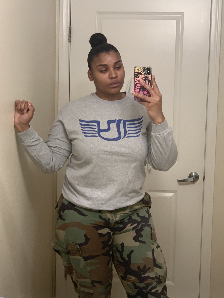 Pandaforeva1's tweet photo. FLY @BJMrUptown144 . 🥵🙏🏾 shop now . #harlemsown #supportsmallbusiness https://t.co/is1eACBbgn